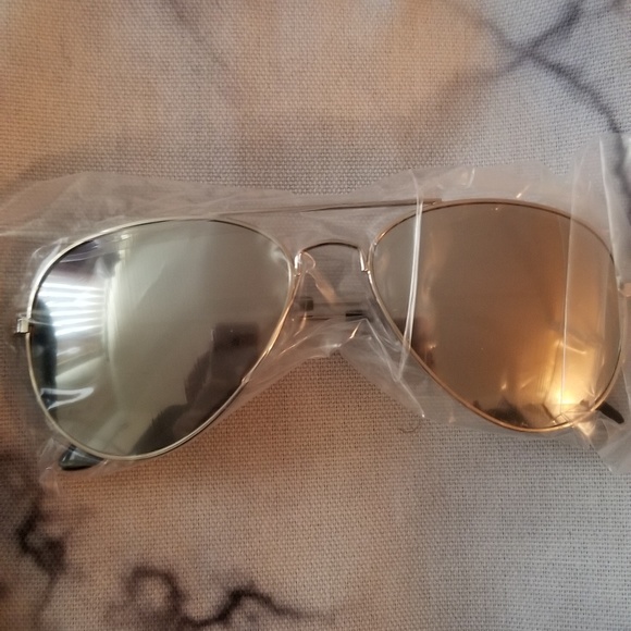 Sunglasses - Picture 2 of 3